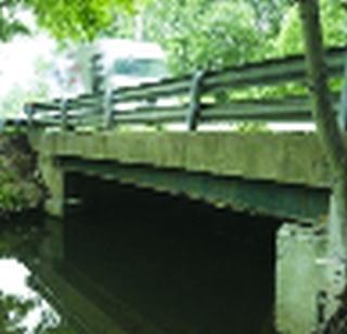 Old Pool, Building on Disaster Management 'Watch' | जुने पूल, इमारतींवर आता आपत्ती व्यवस्थापकाचा 'वॉच' Old Pool, Building on Disaster Management 'Watch' | जुने पूल, इमारतींवर आता आपत्ती व्यवस्थापकाचा 'वॉच'
