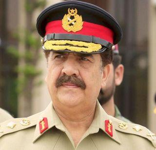 Our security is unacceptable, Pakistan's military chief threatens India | आमची सुरक्षा अभेद्य, पाकिस्तानच्या लष्कर प्रमुखांची भारताला धमकी Our security is unacceptable, Pakistan's military chief threatens India | आमची सुरक्षा अभेद्य, पाकिस्तानच्या लष्कर प्रमुखांची भारताला धमकी