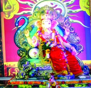 Ganitotsav of Sanmitra Mandal Environmental | सन्मित्र मंडळाचा गणेशोत्सव पर्यावरणस्नेही
