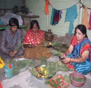 Solapuri Saaz for 'King of Lalbagh' | 'लालबागच्या राजा'साठी सोलापुरी साज