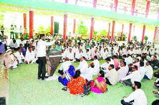 Maratha community rally in Satara | सटाण्यात मराठा समाजाचा मेळावा Maratha community rally in Satara | सटाण्यात मराठा समाजाचा मेळावा