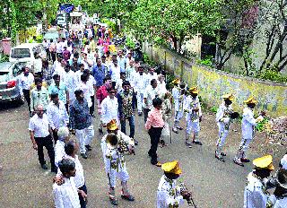 Procession procession commenced procession | पर्युषण पर्व समाप्तीनिमित्त मिरवणूक