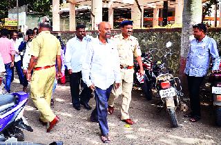 Police custody of two in the ransom case | खंडणी प्रकरणातील दोघांना पोलीस कोठडी