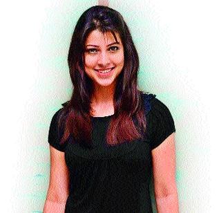 Tejaswini will soon remove tattoos | तेजस्विनी लवकरच काढणार टॅटू