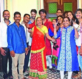 'Aunad Day' on the sets of 'Dey and Wadi' | ‘दिया और बाती’च्या सेटवर ‘एक उनाड दिवस’