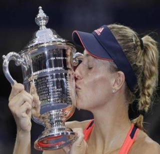 After the silver medal of the Rio Olympics, Kurban Ajinkya in the US Open ... | रिओ ऑलिम्पिकच्या रौप्यपदकानंतर अमेरिकन ओपनमध्ये कर्बर अजिंक्य... After the silver medal of the Rio Olympics, Kurban Ajinkya in the US Open ... | रिओ ऑलिम्पिकच्या रौप्यपदकानंतर अमेरिकन ओपनमध्ये कर्बर अजिंक्य...