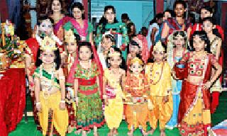 Shravan Jhula Mahotsav, Radha Krishna Darshan excitement | श्रावण झुला महोत्सव, राधा कृष्ण दर्शन उत्साहात Shravan Jhula Mahotsav, Radha Krishna Darshan excitement | श्रावण झुला महोत्सव, राधा कृष्ण दर्शन उत्साहात