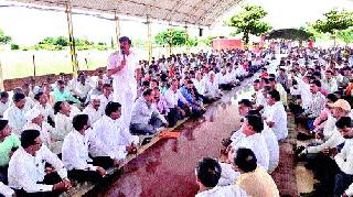 Appeal to keep market committees closed on the day of the rally | मोर्चाच्या दिवशी बाजार समित्या बंद ठेवण्याचे आवाहन