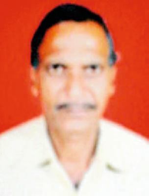 And he took nine hours to plant | अन् त्याने नऊ तास झाडावर काढले