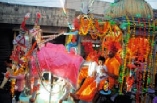 Kasba in Ramdev Baba Devasthan Yantra Swap | कसबा रामदेवबाबा देवस्थानात जन्मोत्सव उत्साहात Kasba in Ramdev Baba Devasthan Yantra Swap | कसबा रामदेवबाबा देवस्थानात जन्मोत्सव उत्साहात