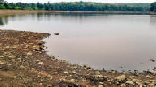 White elephant became a irrigation lake | सिंचन तलाव ठरला पांढरा हत्ती White elephant became a irrigation lake | सिंचन तलाव ठरला पांढरा हत्ती