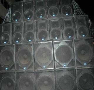 The sound of the DJ can cause the ears of the ear to hurt | डीजेच्या आवाजाने कानाच्या पडद्यांना होऊ शकते इजा The sound of the DJ can cause the ears of the ear to hurt | डीजेच्या आवाजाने कानाच्या पडद्यांना होऊ शकते इजा