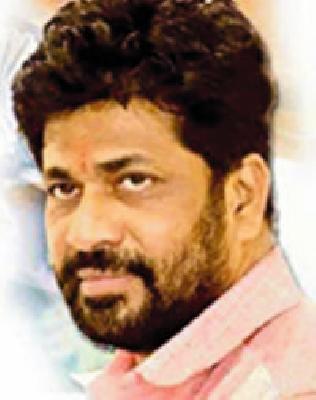 Do not bother the innocent in the incident of the Umarkhed stone incident | उमरखेड दगडफेक घटनेत निरपराधांना त्रास देऊ नका Do not bother the innocent in the incident of the Umarkhed stone incident | उमरखेड दगडफेक घटनेत निरपराधांना त्रास देऊ नका