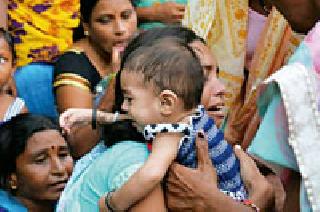 Erosion, tears in the eyes | उरात अभिमान, डोळ्यात अश्रू Erosion, tears in the eyes | उरात अभिमान, डोळ्यात अश्रू