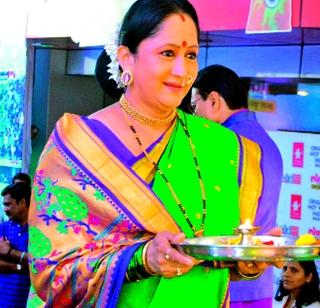 Alka Kubal will be biopic | अलका कुबल करणार बायोपिक Alka Kubal will be biopic | अलका कुबल करणार बायोपिक