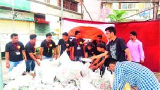 Cleanliness campaign on the roads provided by volunteers | स्वयंसेवकांनी राबविली रस्त्यांवर स्वच्छता मोहीम