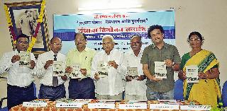 The questions of the Moudad flood victims are always going on | मोवाड पूरग्रस्तांचे प्रश्न कायमच