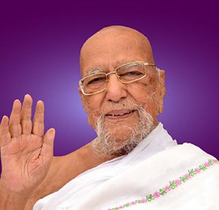 The bid for Jain Muni's funeral is 11 crores | जैन मुनींच्या अंत्यसंस्कारासाठी ११ कोटींची बोली The bid for Jain Muni's funeral is 11 crores | जैन मुनींच्या अंत्यसंस्कारासाठी ११ कोटींची बोली