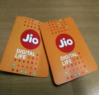 'Give us blood, we will give you JIO SIM' | 'तुम हमें खून दो, हम तुम्हें JIO सिम देंगे'