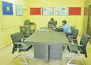 War Room in District Collectorate | जिल्हाधिकारी कार्यालयात ‘वॉर रुम’ War Room in District Collectorate | जिल्हाधिकारी कार्यालयात ‘वॉर रुम’