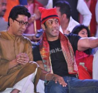 'A heart is the difficult way to go? Salman Raj Thackeray intervened for doing so | 'ए दिल है मुश्किलचा मार्ग मोकळा? करणसाठी सलमानची राज ठाकरेंकडे मध्यस्थी 'A heart is the difficult way to go? Salman Raj Thackeray intervened for doing so | 'ए दिल है मुश्किलचा मार्ग मोकळा? करणसाठी सलमानची राज ठाकरेंकडे मध्यस्थी