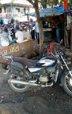 On that page, the goons still roam | ‘त्या’ पानटपरीवर अद्यापही गुंडांचा वावर On that page, the goons still roam | ‘त्या’ पानटपरीवर अद्यापही गुंडांचा वावर