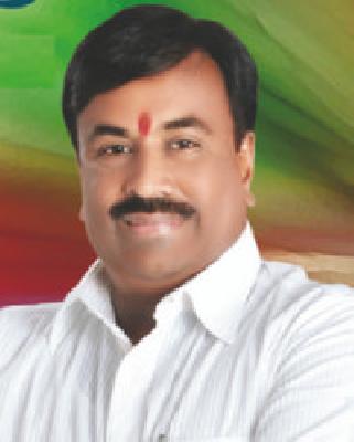 Accelerate the beautification of the river in the river | इरई नदीकाठ सौंदर्यीकरणाचे काम वेगाने पूर्ण करा