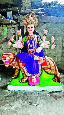 Durgamata temple flooded the temple | दुर्गामाता मंदिर परिसराला रोषणाई