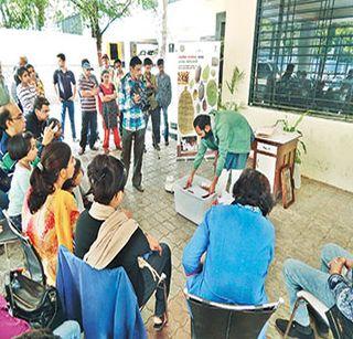 Garbage and paper | कचरा आणि कागद Garbage and paper | कचरा आणि कागद