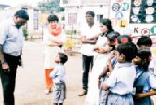 The CEOs have inspected the ISO standards obtained school | सीईओंनी केले आयएसओ मानांकन प्राप्त शाळेचे निरीक्षण