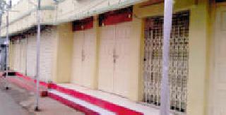 On Ralegaonkar road | राळेगावकर रस्त्यावर On Ralegaonkar road | राळेगावकर रस्त्यावर