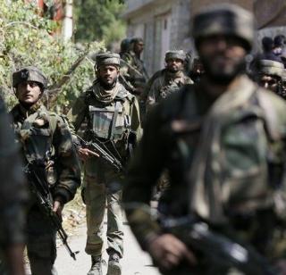 Pakistani media tour to hide the mouth | तोंड लपविण्यासाठी पाकची मीडिया टूर Pakistani media tour to hide the mouth | तोंड लपविण्यासाठी पाकची मीडिया टूर