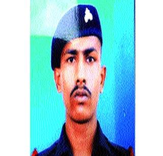 Only after the return of Jawan Chandu, his bone is immersed | जवान चंदू परतल्यानंतरच आजींचे अस्थी विसर्जन Only after the return of Jawan Chandu, his bone is immersed | जवान चंदू परतल्यानंतरच आजींचे अस्थी विसर्जन