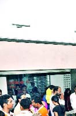 Rally at Rai Kalikadevi temple | री कालिकादेवी मंदिरात दर्शनाला गर्दी Rally at Rai Kalikadevi temple | री कालिकादेवी मंदिरात दर्शनाला गर्दी