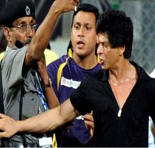Shahrukh Khan clean chit in 'Raande' case on Wankhede | वानखेडेवरील 'राड्या' प्रकरणी शाहरुखला क्लीनचीट Shahrukh Khan clean chit in 'Raande' case on Wankhede | वानखेडेवरील 'राड्या' प्रकरणी शाहरुखला क्लीनचीट