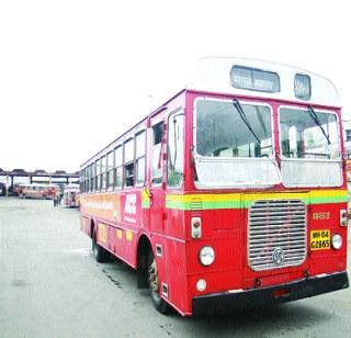 Keeper for the contractor's bus | ठेकेदाराच्या बससाठी रक्षक Keeper for the contractor's bus | ठेकेदाराच्या बससाठी रक्षक