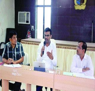 Action on the dormant workers | कामात दिरंगाई करणाऱ्यांवर कारवाई