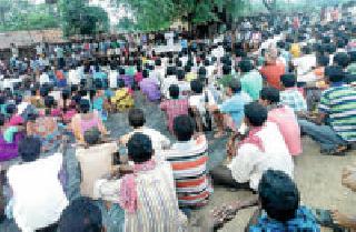 The resolution passed in Gatta against Surajgarh project | सूरजागड प्रकल्पाविरोधात गट्टा येथे ठराव पारित The resolution passed in Gatta against Surajgarh project | सूरजागड प्रकल्पाविरोधात गट्टा येथे ठराव पारित