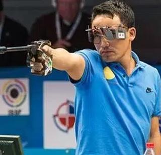 Jitu Vijaypathawar, silver in shooting the World Cup | जितू विजयपथावर, वर्ल्डकप नेमबाजीत रौप्य