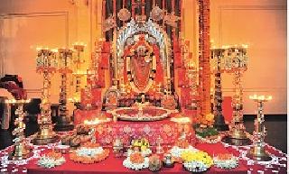 Pooja as the Mahatriya Purana of Ambabai | अंबाबाईची महात्रिपूरसुंदरी रूपात पूजा Pooja as the Mahatriya Purana of Ambabai | अंबाबाईची महात्रिपूरसुंदरी रूपात पूजा