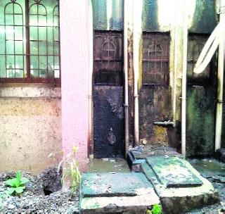 IUU patients are at risk of bacterial infection! | आयसीयुमधील रुग्णांना जंतूसंसर्गाचा धोका! IUU patients are at risk of bacterial infection! | आयसीयुमधील रुग्णांना जंतूसंसर्गाचा धोका!