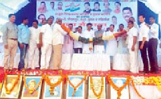 Declare drought in Maharashtra | महाराष्ट्रात ओला दुष्काळ जाहीर करा