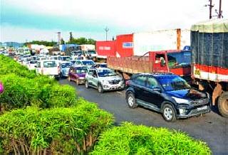 Tire fire incidents: Citizens panic | टायर जाळपोळीच्या घटना : नागरिकांमध्ये घबराट