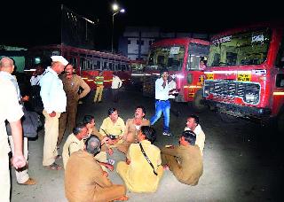 City bus service jam from afternoon | शहर बससेवा दुपारपासून ठप्प