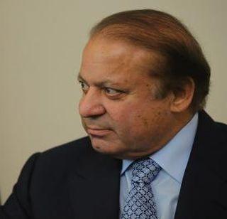 Pakistan's support to Kashmir, Sharif rubbished again | पाकिस्तानचा काश्मीरला पाठिंबा, शरीफ पुन्हा बरळले Pakistan's support to Kashmir, Sharif rubbished again | पाकिस्तानचा काश्मीरला पाठिंबा, शरीफ पुन्हा बरळले