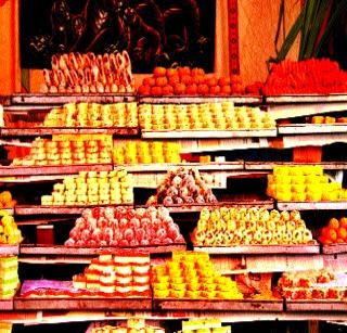 Variety of dessert looks | मिठाईमध्येही दिसतेय विविधता Variety of dessert looks | मिठाईमध्येही दिसतेय विविधता