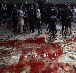 Dash attack in Kabul; 14 killed | काबूलमध्ये दर्ग्यावर दहशवादी हल्ला; १४ ठार Dash attack in Kabul; 14 killed | काबूलमध्ये दर्ग्यावर दहशवादी हल्ला; १४ ठार
