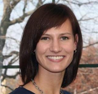 The trump threw a body like octopus - the allegation of the woman | ट्रम्प ऑक्टोपससारखे शरीराला चिकटले - महिलेचा आरोप The trump threw a body like octopus - the allegation of the woman | ट्रम्प ऑक्टोपससारखे शरीराला चिकटले - महिलेचा आरोप