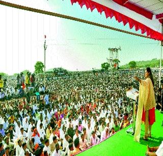 Fadnavis, Pawar and Hirkani | फडणवीस,पवार आणि हिरकणी Fadnavis, Pawar and Hirkani | फडणवीस,पवार आणि हिरकणी