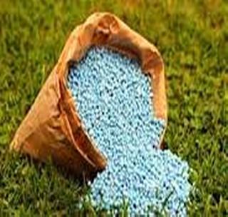 Kharif 28 percent of the fertilizer stocks in the godown itself! | खरिपाचा २८ टक्के खत साठा गोदामातच! Kharif 28 percent of the fertilizer stocks in the godown itself! | खरिपाचा २८ टक्के खत साठा गोदामातच!